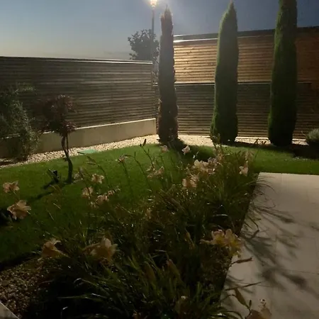Acera Villa *