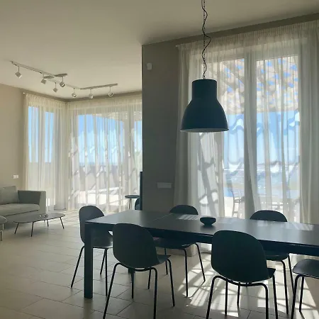Villa Acera *